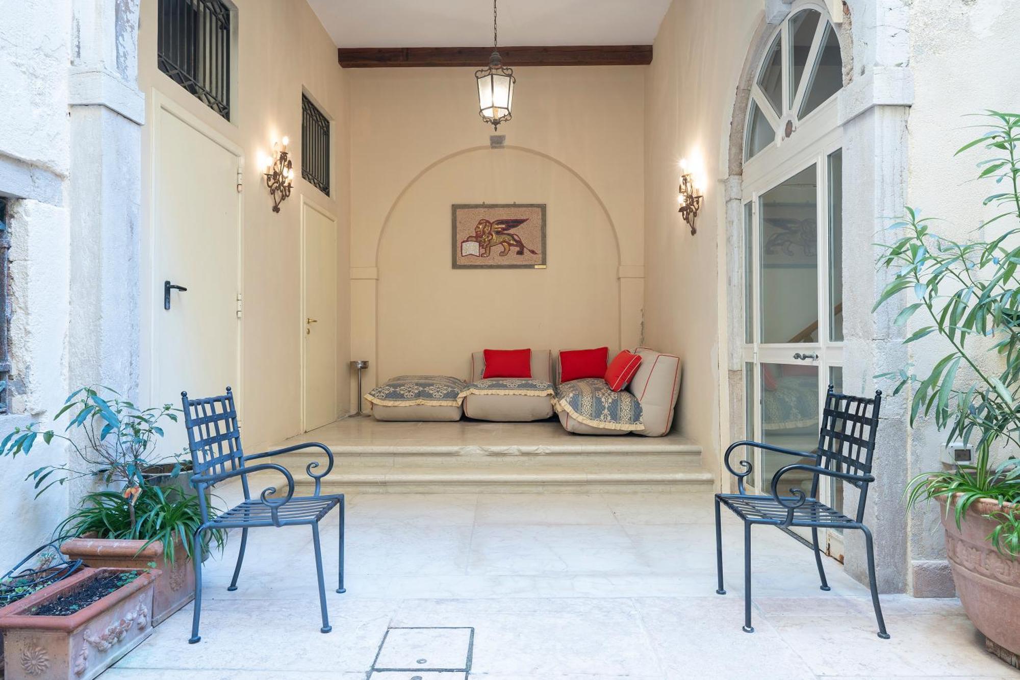 Fortuny3967 Suites&Wine Venedig Exterior foto
